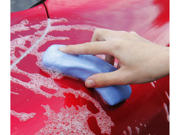 Arcilla dura para limpiar la pintura del coche