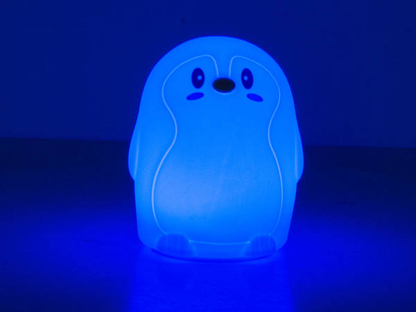 Luz nocturna infantil led pingüino rgb touch usb